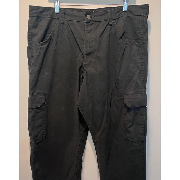 Wrangler Workwear Black Cargo Pants Men's 38x30 Utility Outdoor Work Wear - Picture 1 of 6